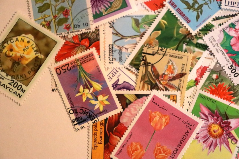 切手趣味週間の大量の切手のイメージ写真